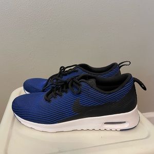 NIKE AIR MAX THEA - new